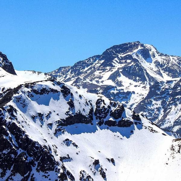 Radiant Engagement Ring 163 - View 4